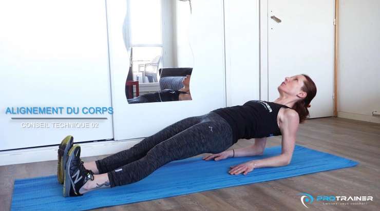 Comment dire stop aux bras flasques et mous en se musclant sans matériel ?